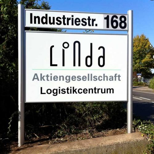 Schilder aus Aluverbundplatten